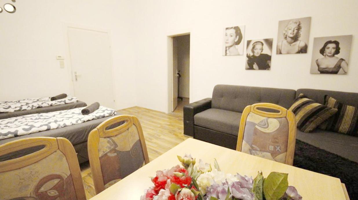 Comfortable Rooms Near Schonbrunn Palace Vienna Exterior photo